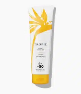 Sunscreen: The Essential Companion for Outdoor Activities in the Lake District https://www.tropicskincare.com/chloegiles